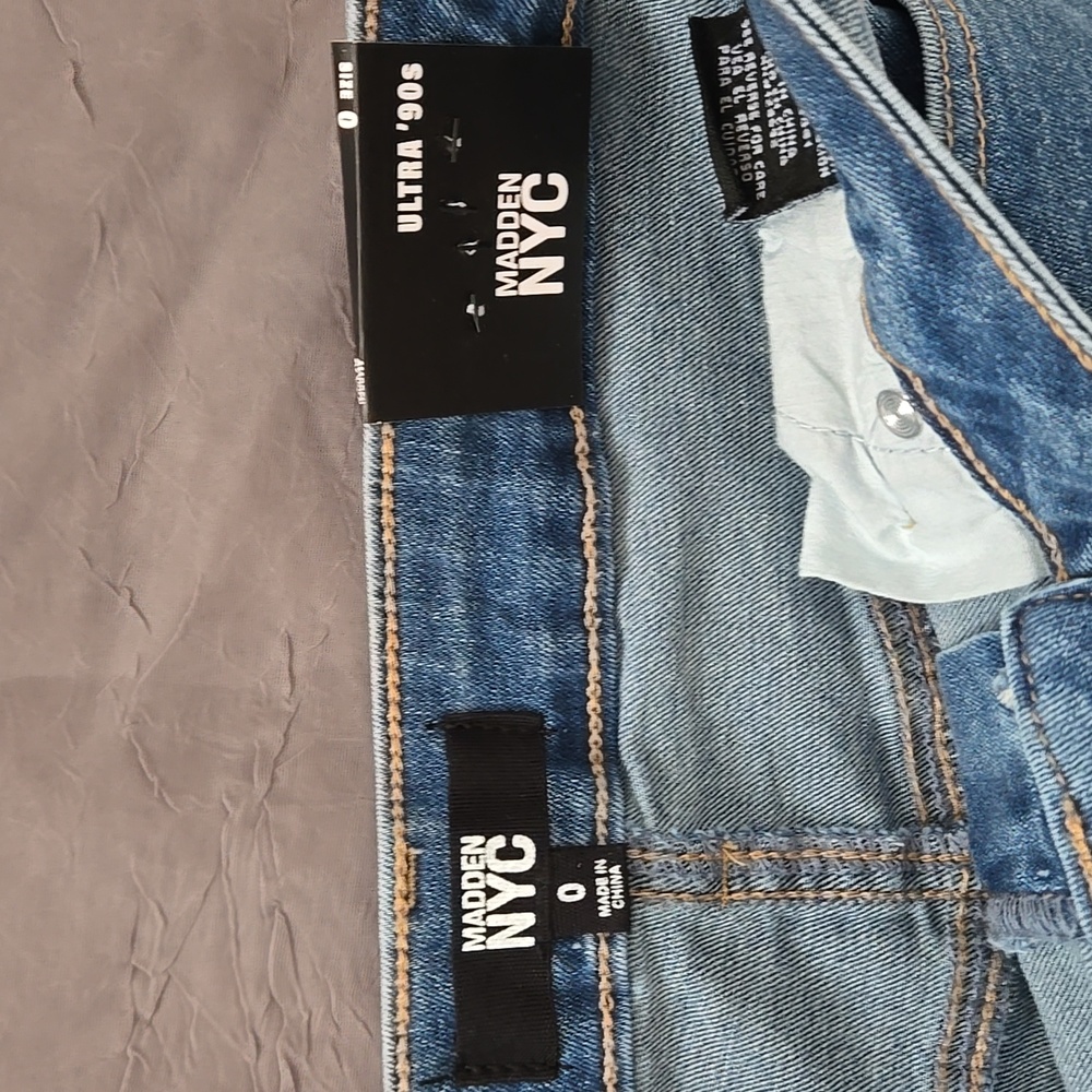 Stylish Blue Heart Embellished Wide Leg Jeans - Picture 5 of 10